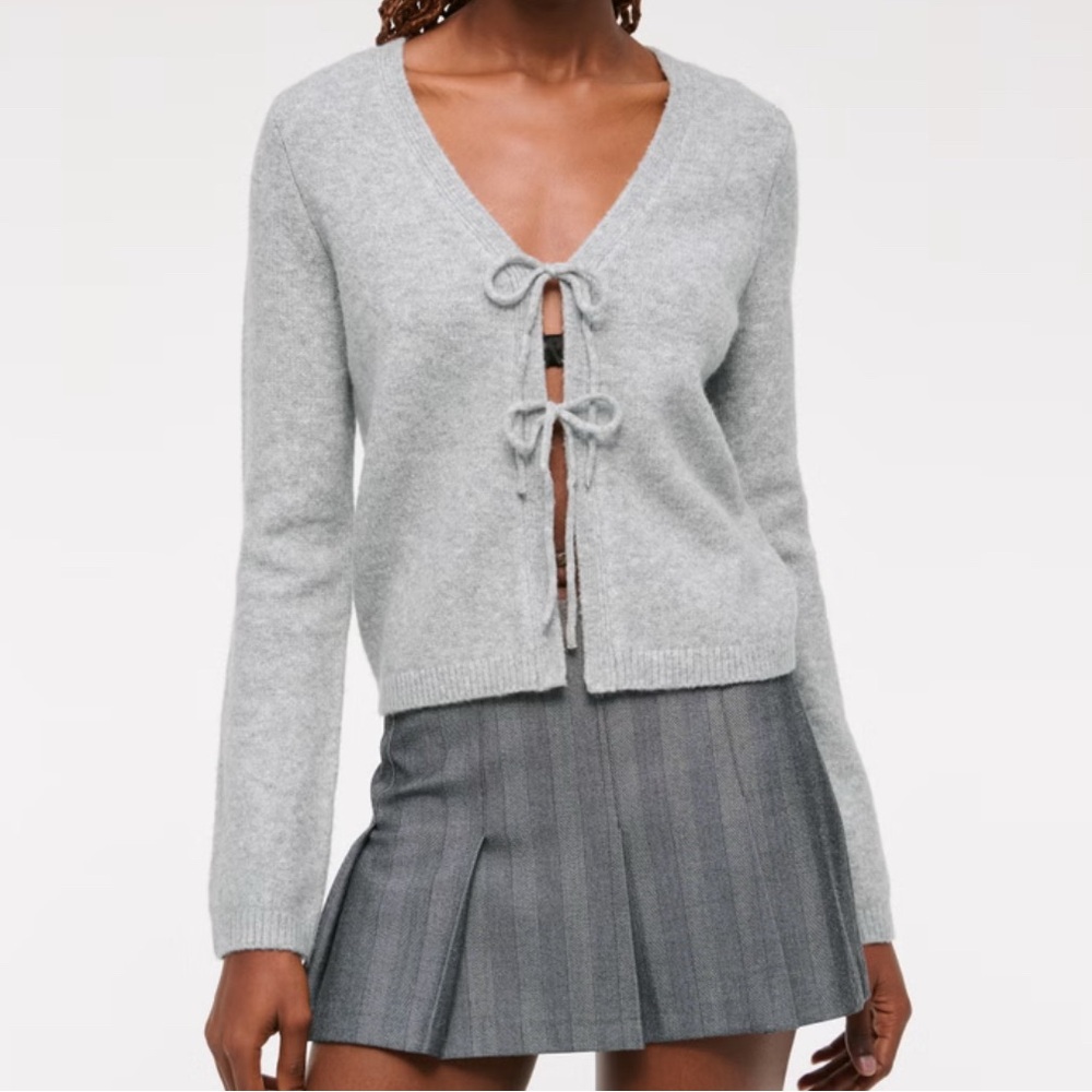 NWOT Abercrombie & Fitch Silver Sequin Cardigan